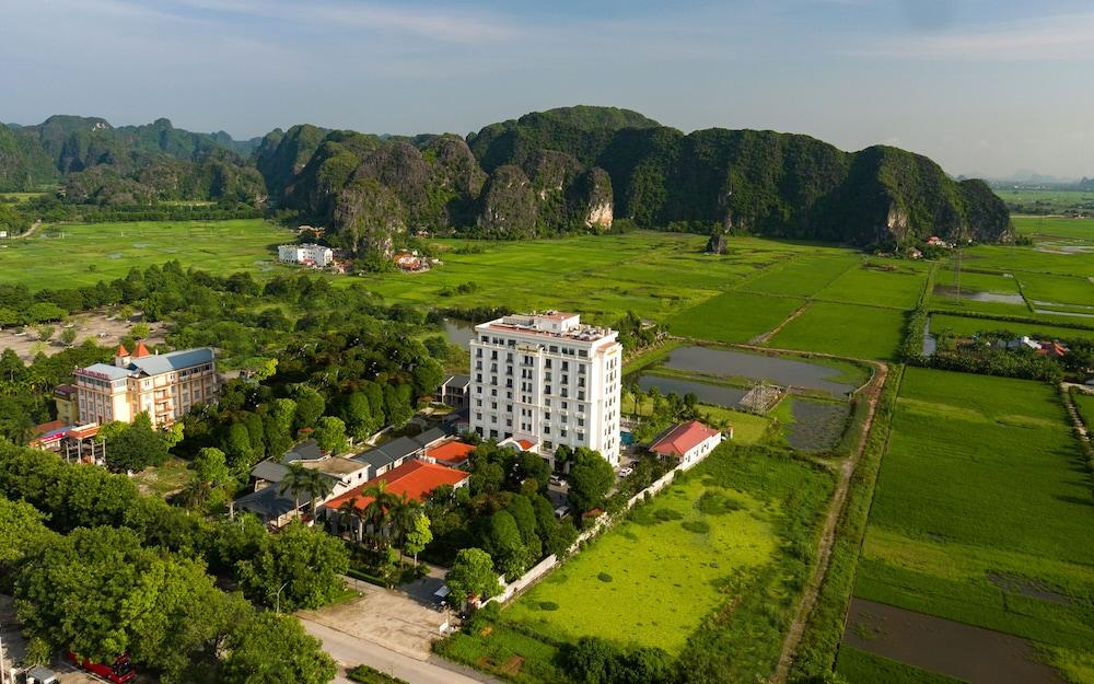 Hidden Charm Hotel&resort Hotel Ninh Binh