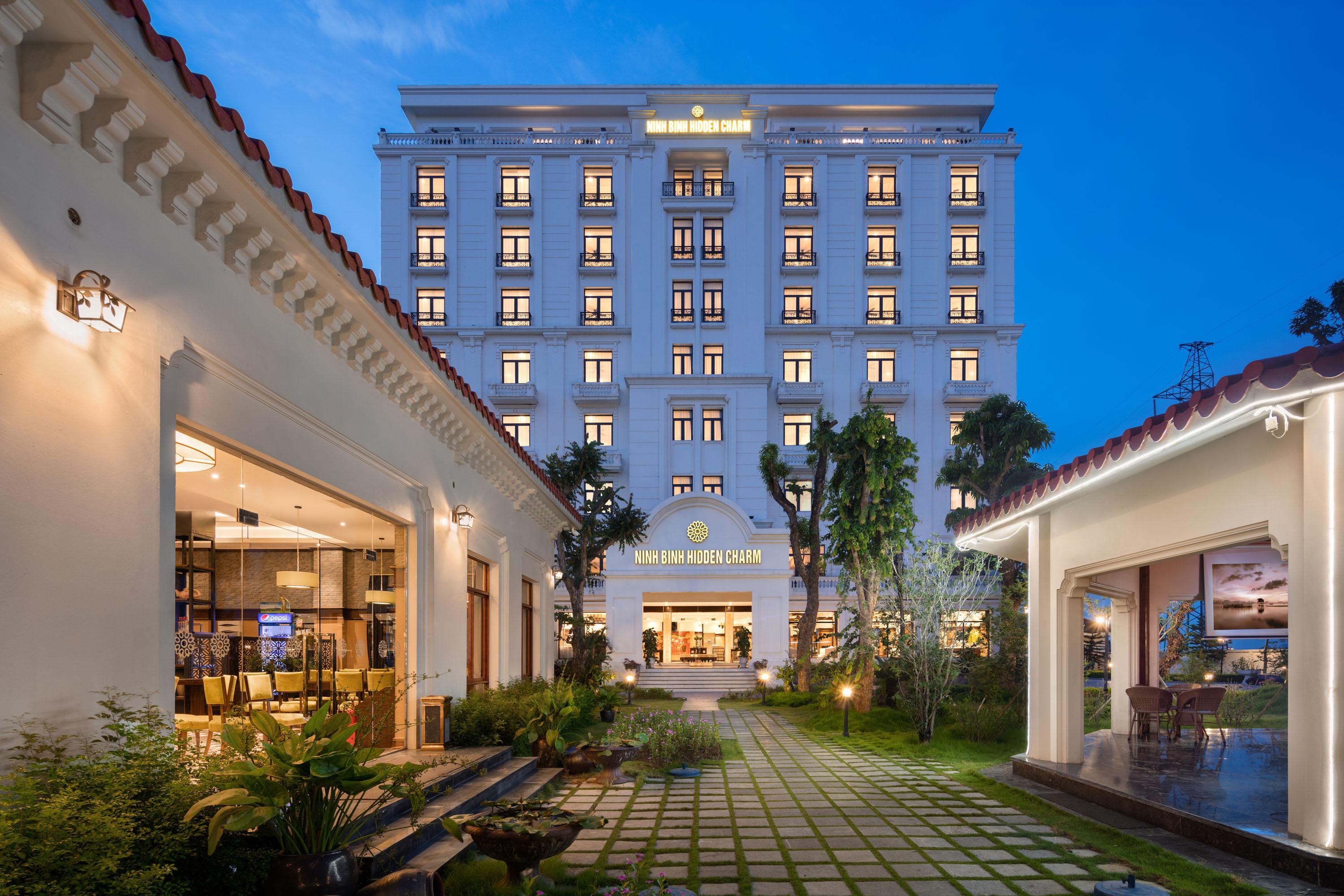 Hidden Charm Hotel&resort