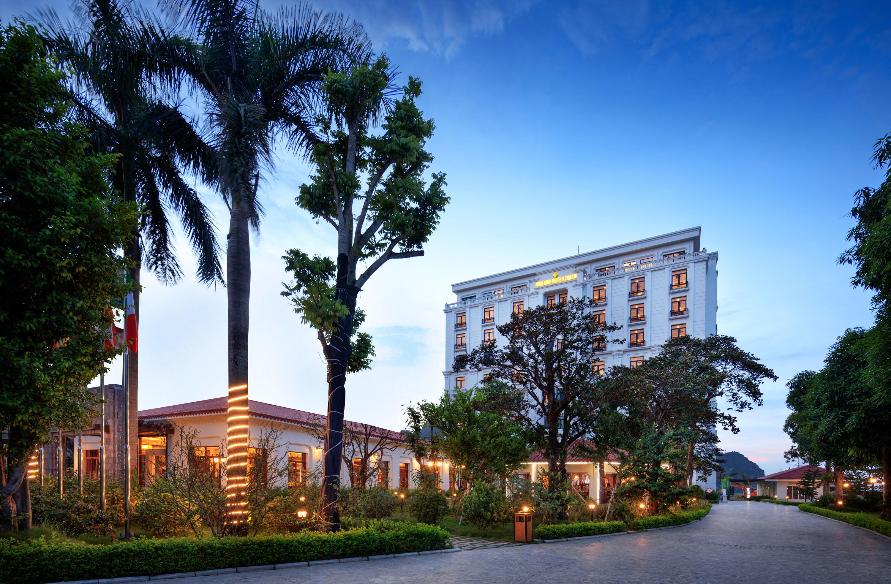 Hidden Charm Hotel&resort